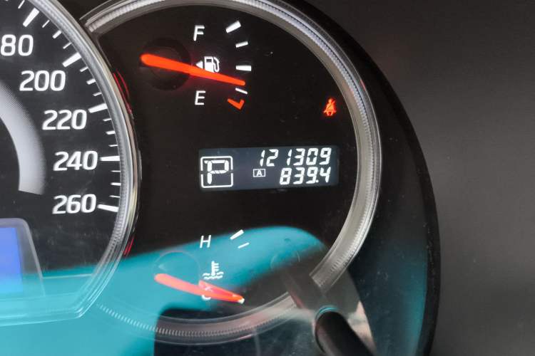 Used Nissan Teana 2012 2.0L XL Smart Enjoyment Version Odometer Close Up