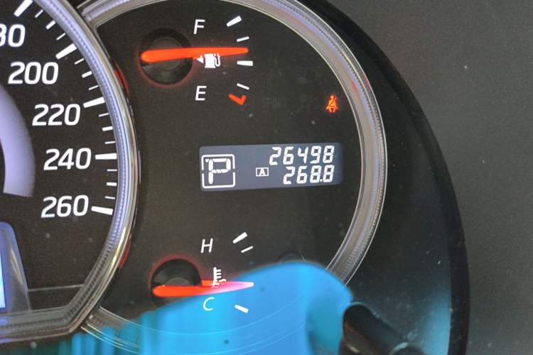 Used Nissan Teana 2012 2.0L XL Smart Enjoyment Version Odometer Close Up