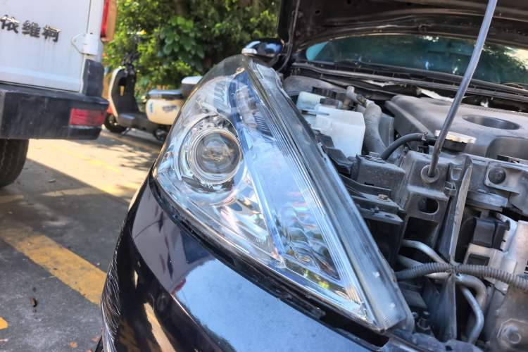 Used Nissan Teana 2012 2.5L XL Smart Enjoyment Version Right Front Headlight