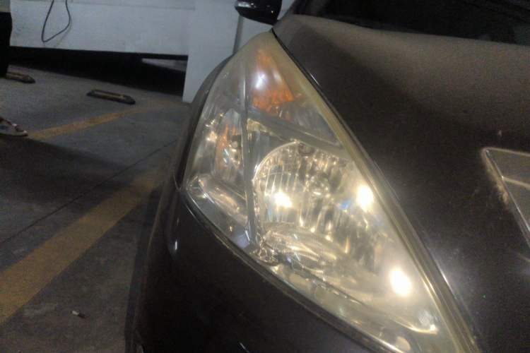 Used Nissan Teana 2012 2.0L XL Smart Enjoyment Version Right Front Headlight