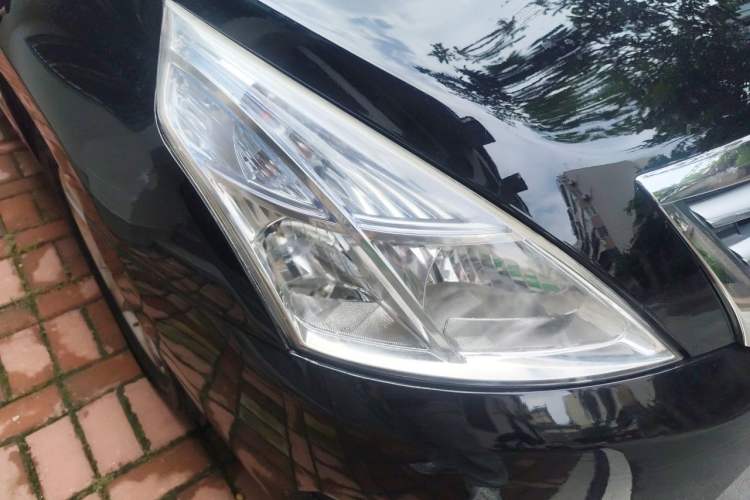 Used Nissan Teana 2012 2.0L XL Smart Enjoyment Version Right Front Headlight