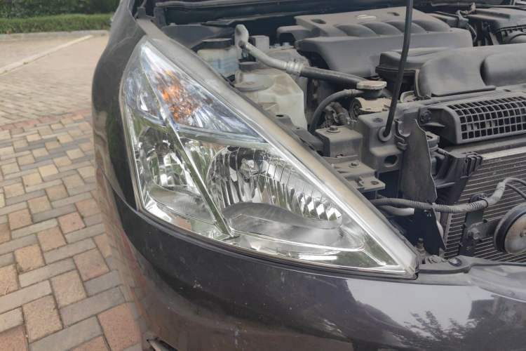 Used Nissan Teana 2012 2.0L XL Smart Enjoyment Version Right Front Headlight