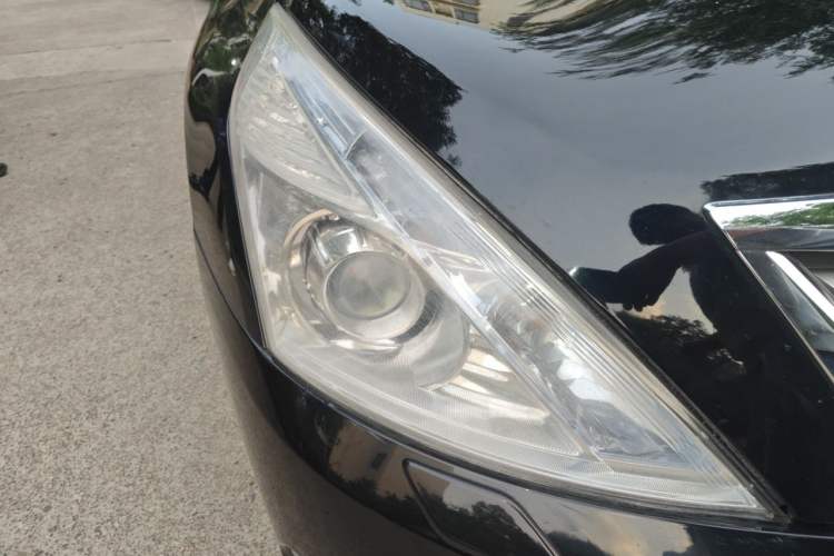 Used Nissan Teana 2012 2.5L XL Smart Enjoyment Version Right Front Headlight