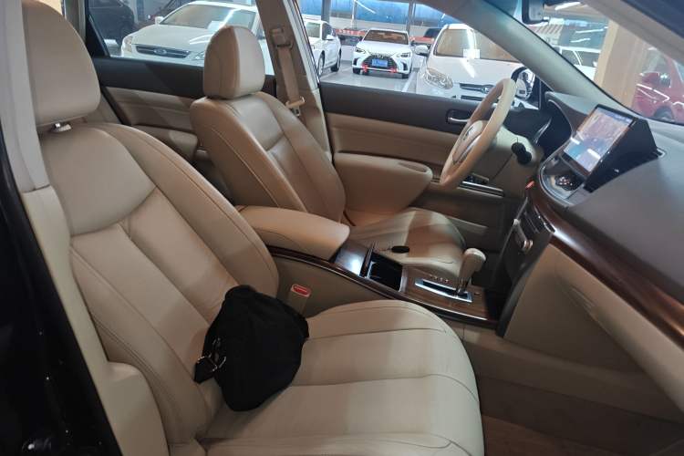 Used Nissan Teana 2012 2.0L XL Smart Enjoyment Version Right Front Seat