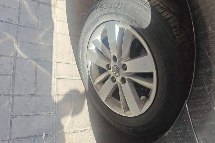 Used Nissan Teana 2012 2.0L XL Smart Enjoyment Version Right Front Wheel Hub