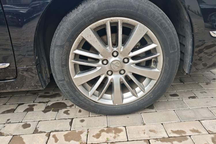 Used Nissan Teana 2012 2.5L XV Cloud Security Edition Right Front Wheel Hub