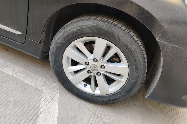 Used Nissan Teana 2012 2.0L XL Smart Enjoyment Version Right Front Wheel Hub