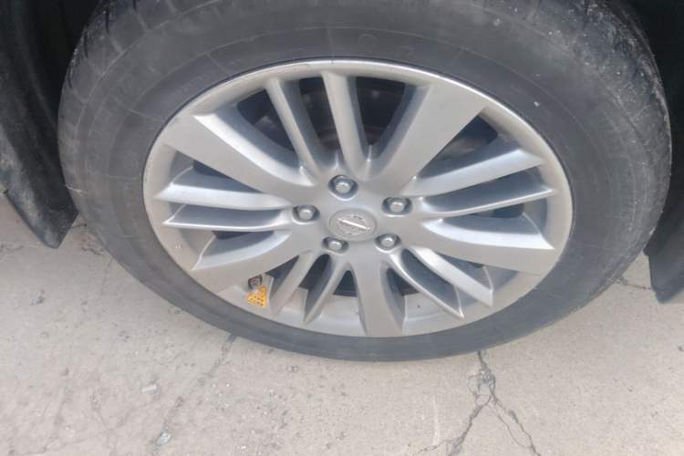 Used Nissan Teana 2012 2.5L XV Cloud Security Edition Right Front Wheel Hub