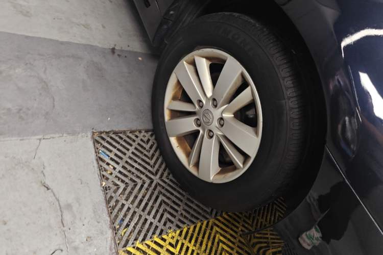 Used Nissan Teana 2012 2.0L XL Smart Enjoyment Version Right Front Wheel Hub