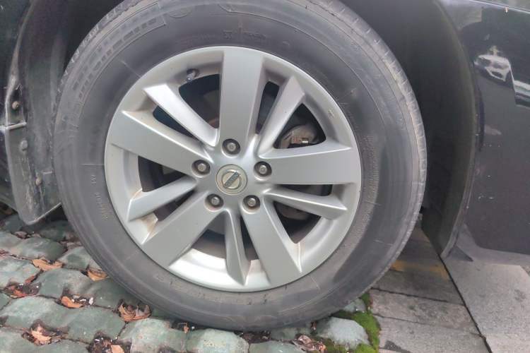 Used Nissan Teana 2012 2.0L XL Smart Enjoyment Version Right Front Wheel Hub
