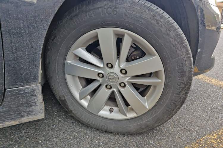 Used Nissan Teana 2012 2.0L XL Smart Enjoyment Version Right Front Wheel Hub