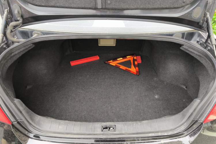 Used Nissan Teana 2012 2.0L XL Smart Enjoyment Version Trunk