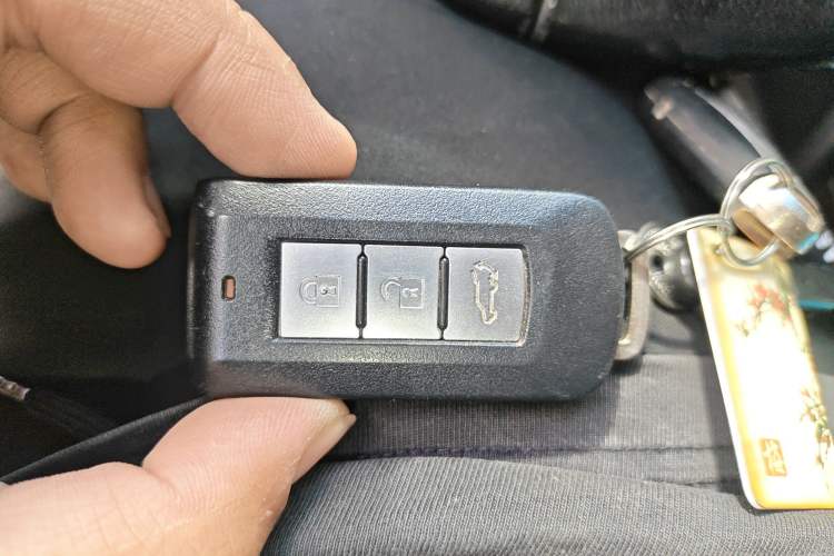 Used Nissan Teana 2012 2.5L XV Cloud Security Edition Vehicle Key