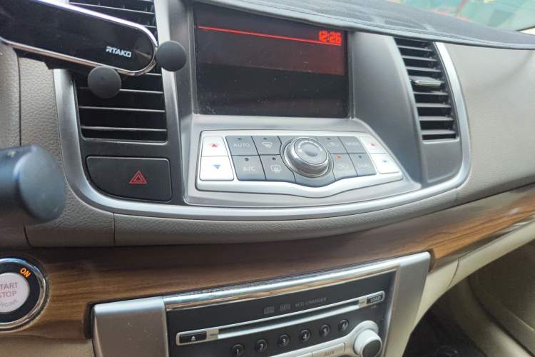 Used Nissan Teana 2012 2.0L XL Smart Enjoyment Version Audio And AC Panel