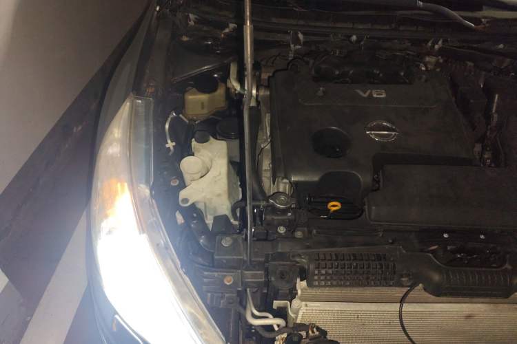 Used Nissan Teana 2012 2.5L XV VIP Cloud Security Edition Engine Bay Right