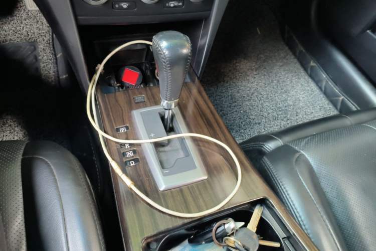 Used Nissan Teana 2012 2.5L XV VIP Cloud Security Edition Gear Lever