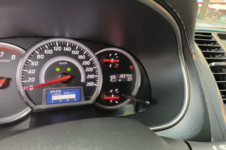 Used Nissan Teana 2012 2.5L XV VIP Cloud Security Edition Odometer Close Up