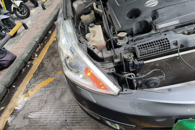 Used Nissan Teana 2012 2.5L XV VIP Cloud Security Edition Right Front Headlight