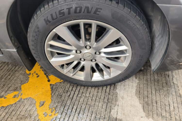 Used Nissan Teana 2012 2.5L XV VIP Cloud Security Edition Right Front Wheel Hub