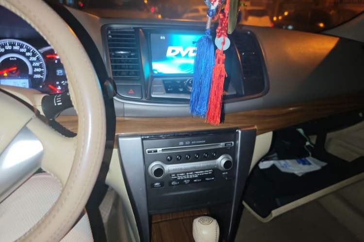 Used Nissan Teana 2012 2.0L XL Smart Enjoyment Version Audio And AC Panel
