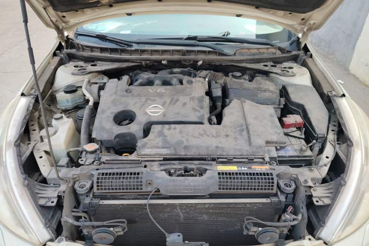 Used Nissan Teana 2012 2.5L XL Smart Enjoyment Version Engine Bay