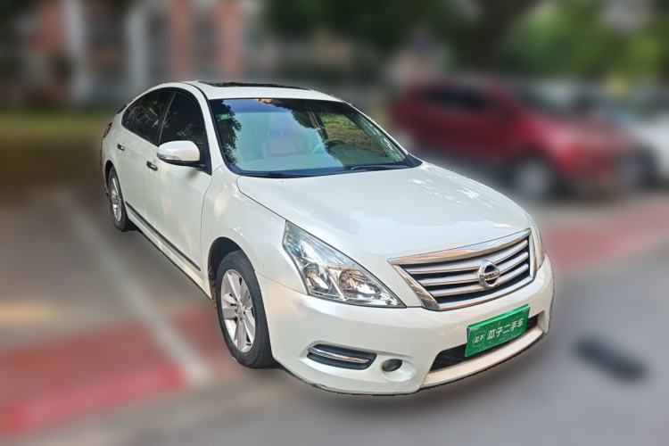 Used Nissan Teana 2012 2.0L XL Smart Enjoyment Version Front Right 45 Deg