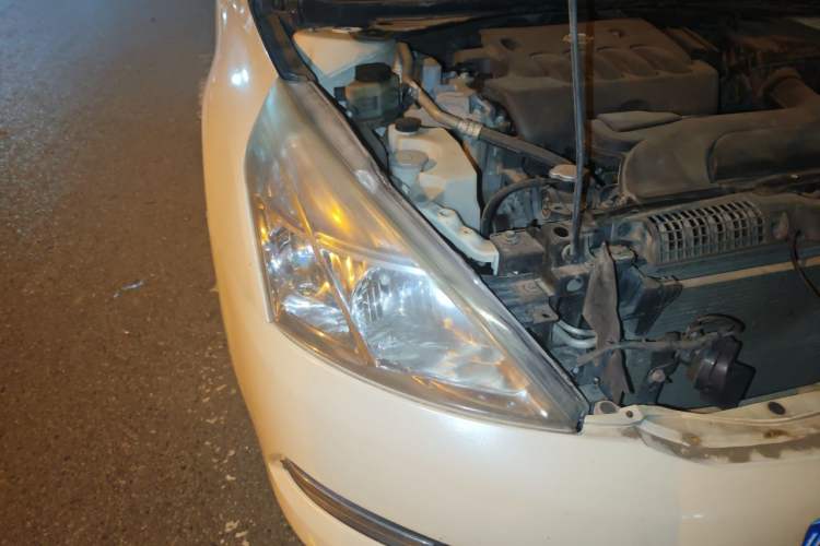 Used Nissan Teana 2012 2.0L XL Smart Enjoyment Version Right Front Headlight
