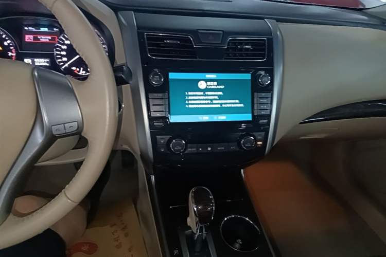 Used Nissan Teana 2013 2.0L XL Comfort Edition Audio And AC Panel