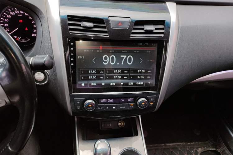 Used Nissan Teana 2013 2.0L XL Comfort Edition Audio And AC Panel