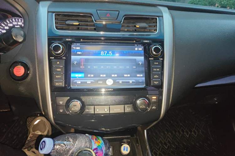 Used Nissan Teana 2013 2.5L XL Leading Edition Audio And AC Panel