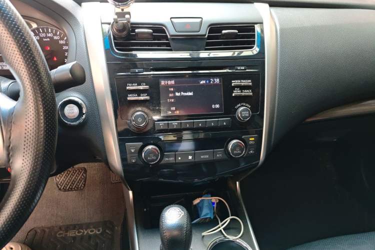 Used Nissan Teana 2013 2.0L XL Comfort Edition Audio And AC Panel