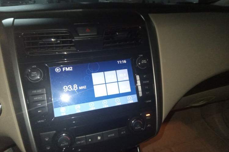 Used Nissan Teana 2013 2.0L XL Comfort Edition Audio And AC Panel