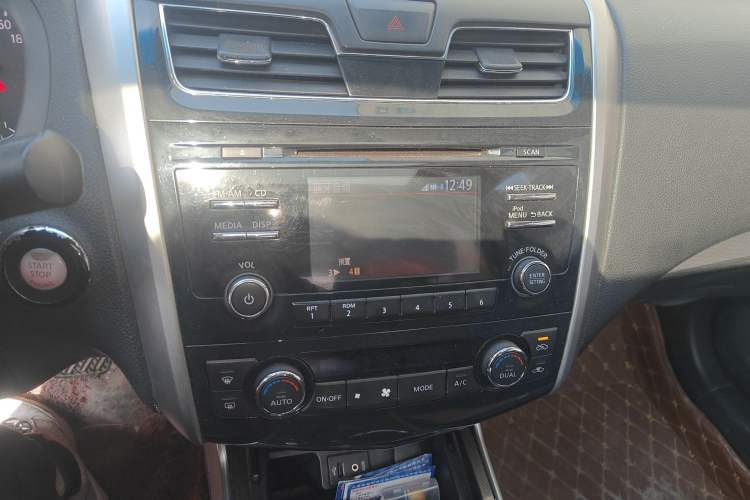 Used Nissan Teana 2013 2.0L XL Comfort Edition Audio And AC Panel
