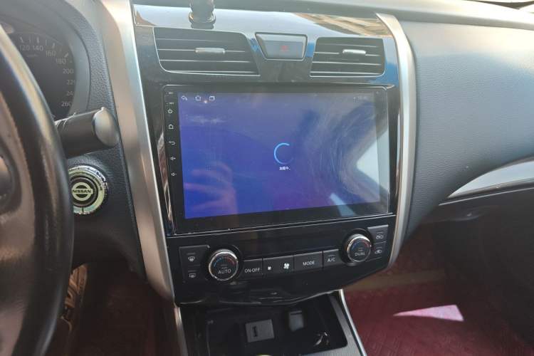 Used Nissan Teana 2013 2.5L XL-Upper NAVI Tech Deluxe Edition Audio And AC Panel