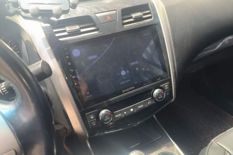 Used Nissan Teana 2013 2.0L XL Comfort Edition Audio And AC Panel