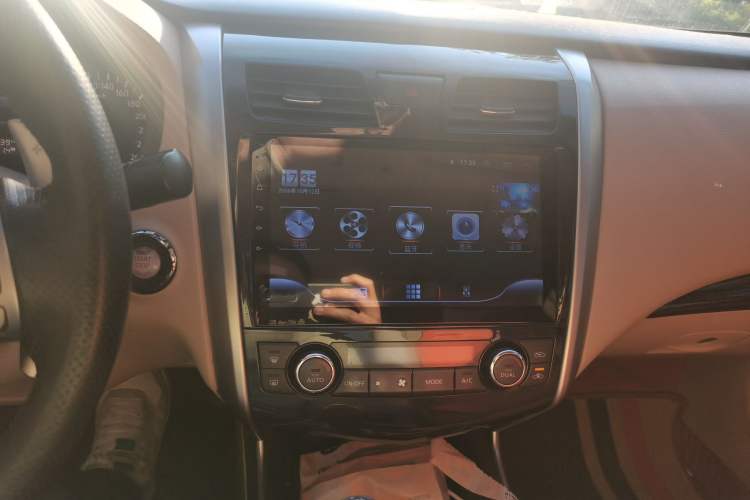 Used Nissan Teana 2013 2.5L XL Leading Edition Audio And AC Panel