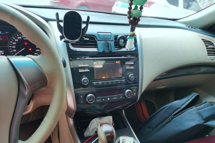 Used Nissan Teana 2013 2.0L XL Comfort Edition Audio And AC Panel