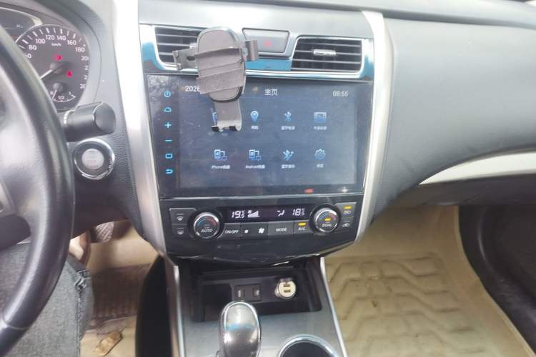 Used Nissan Teana 2013 2.0L XL Comfort Edition Audio And AC Panel