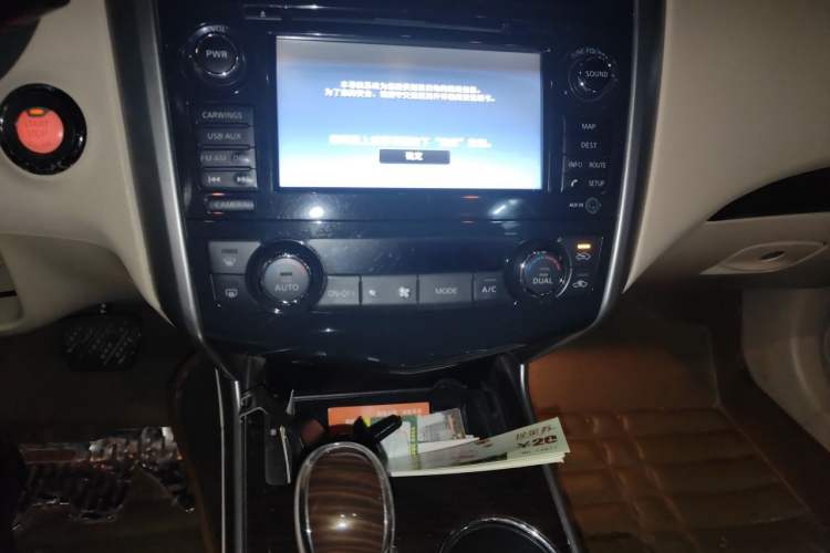 Used Nissan Teana 2013 2.5L XL-NAVI Luxury Edition Audio And AC Panel