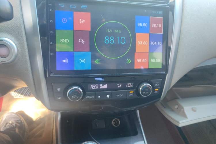 Used Nissan Teana 2013 2.0L XL Comfort Edition Audio And AC Panel