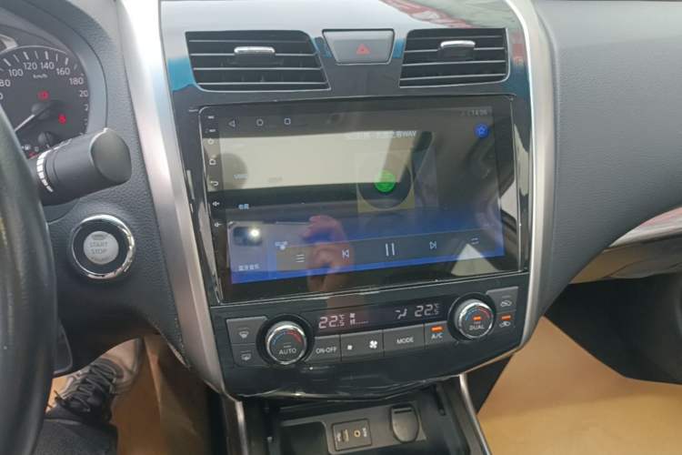Used Nissan Teana 2013 2.0L XL Comfort Edition Audio And AC Panel