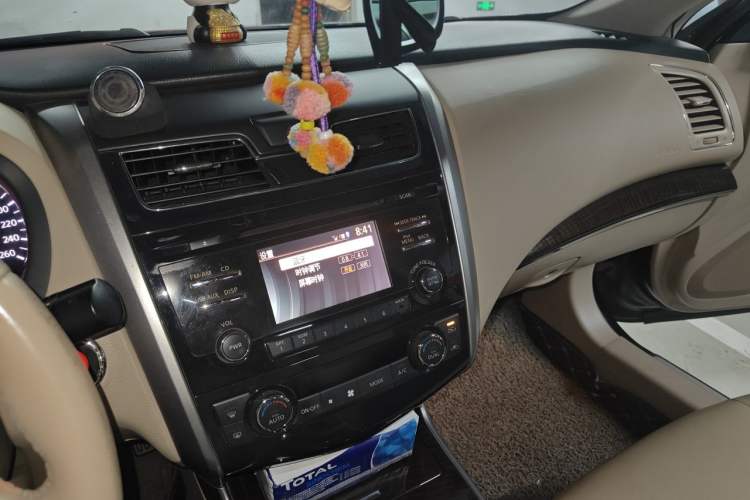 Used Nissan Teana 2013 2.0L XL Comfort Edition Audio And AC Panel