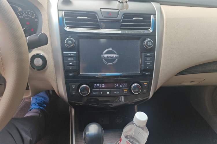 Used Nissan Teana 2013 2.5L XL-NAVI Luxury Edition Audio And AC Panel