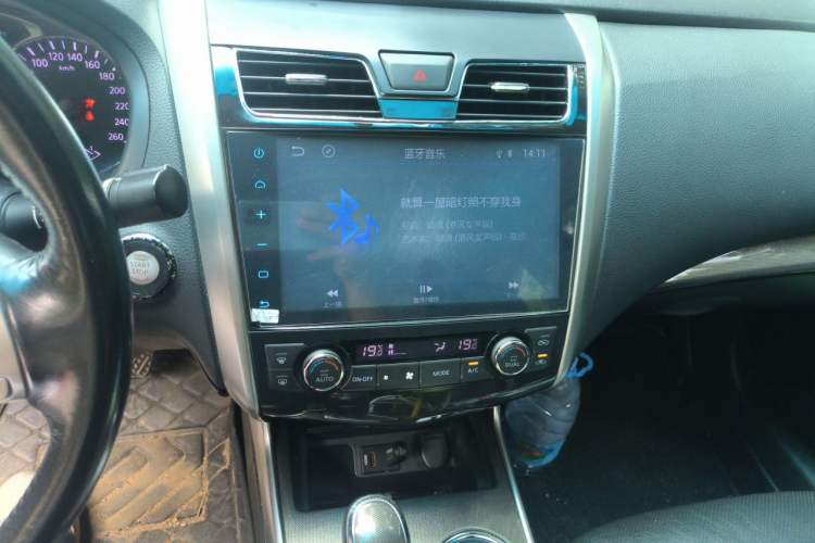 Used Nissan Teana 2013 2.0L XL Comfort Edition Audio And AC Panel