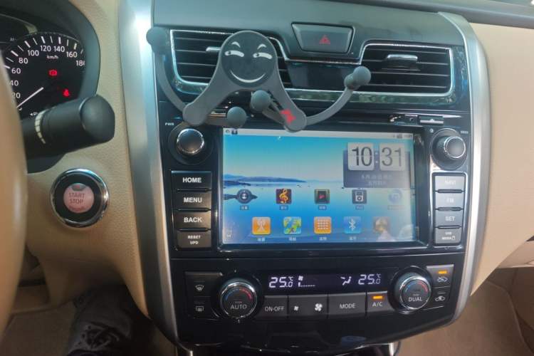 Used Nissan Teana 2013 2.0L XL Comfort Edition Audio And AC Panel