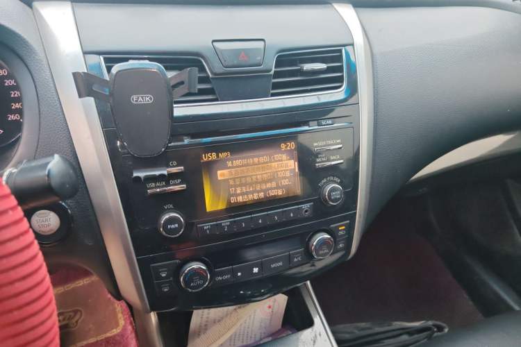 Used Nissan Teana 2013 2.0L XL Comfort Edition Audio And AC Panel