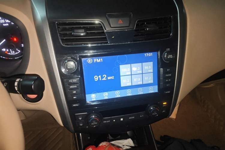 Used Nissan Teana 2013 2.0L XL Comfort Edition Audio And AC Panel