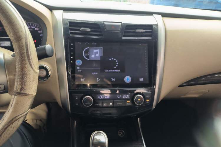 Used Nissan Teana 2013 2.0L XL Comfort Edition Audio And AC Panel