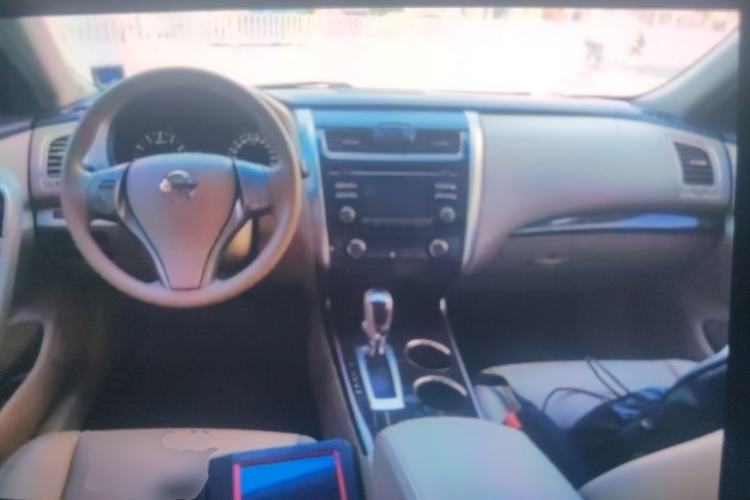 Used Nissan Teana 2013 2.5L XL Leading Edition Center Console
