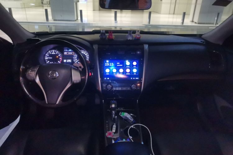 Used Nissan Teana 2013 2.0L XL Comfort Edition Center Console